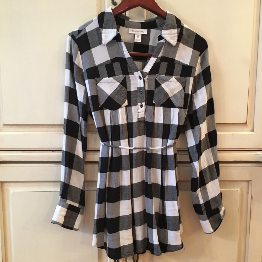 Motherhood Maternity medium plaid shirt